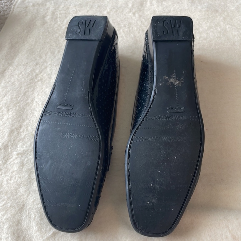 Stuart Weitzman Buckle Flats In Sz 7 1/2 N. In Go… - image 7